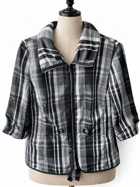 Tribal Black & White Plaid Jacket – Size 14